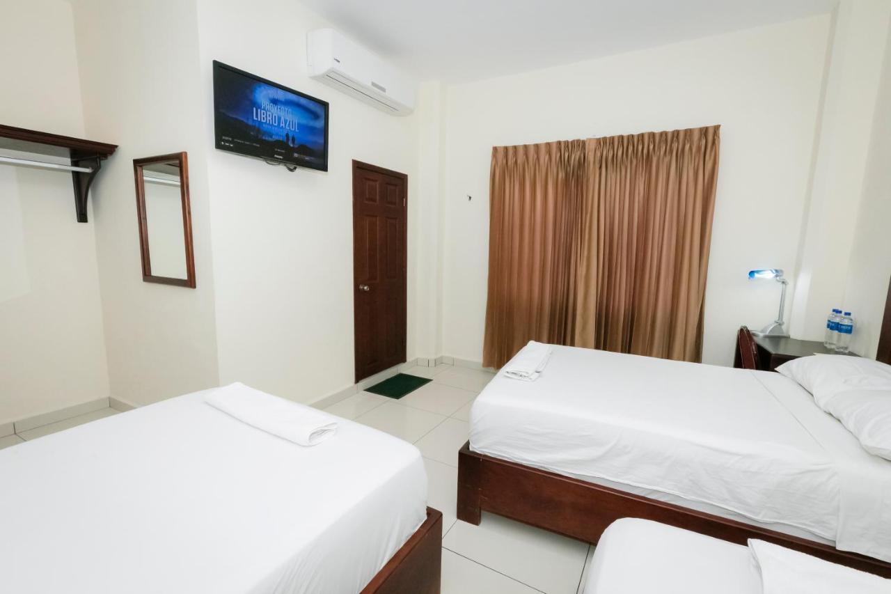 Hotel Mediterraneo Inn Santa Rosa de Lima Eksteriør bilde
