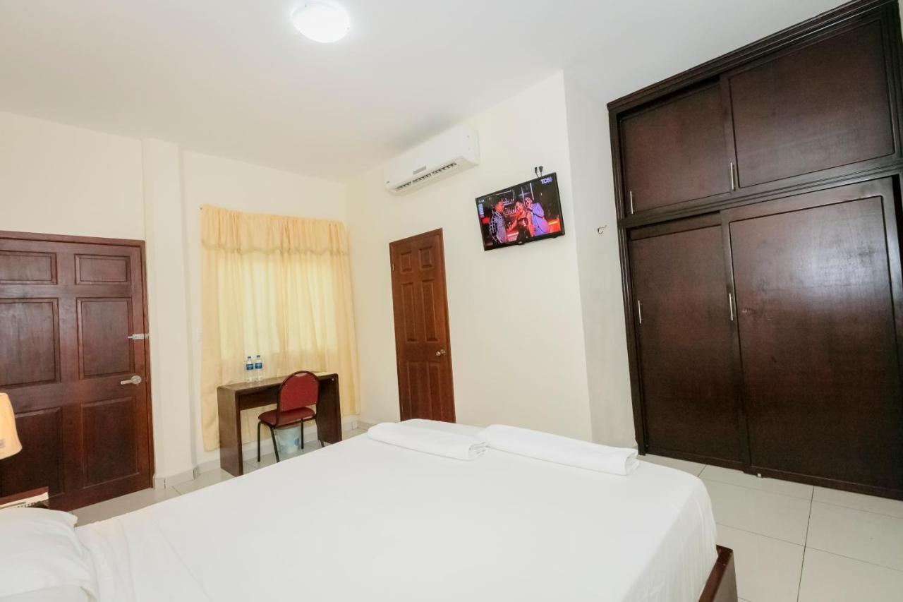 Hotel Mediterraneo Inn Santa Rosa de Lima Eksteriør bilde