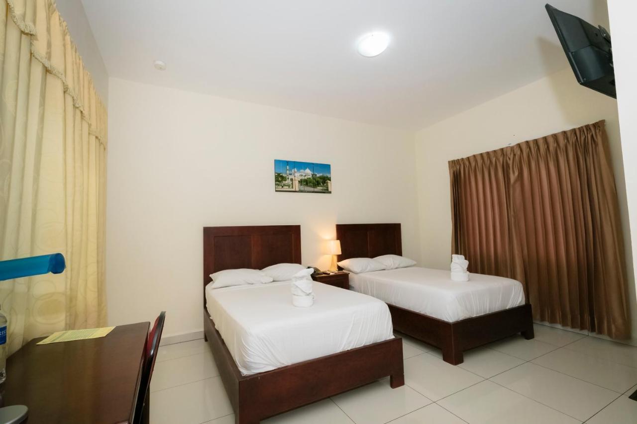 Hotel Mediterraneo Inn Santa Rosa de Lima Eksteriør bilde