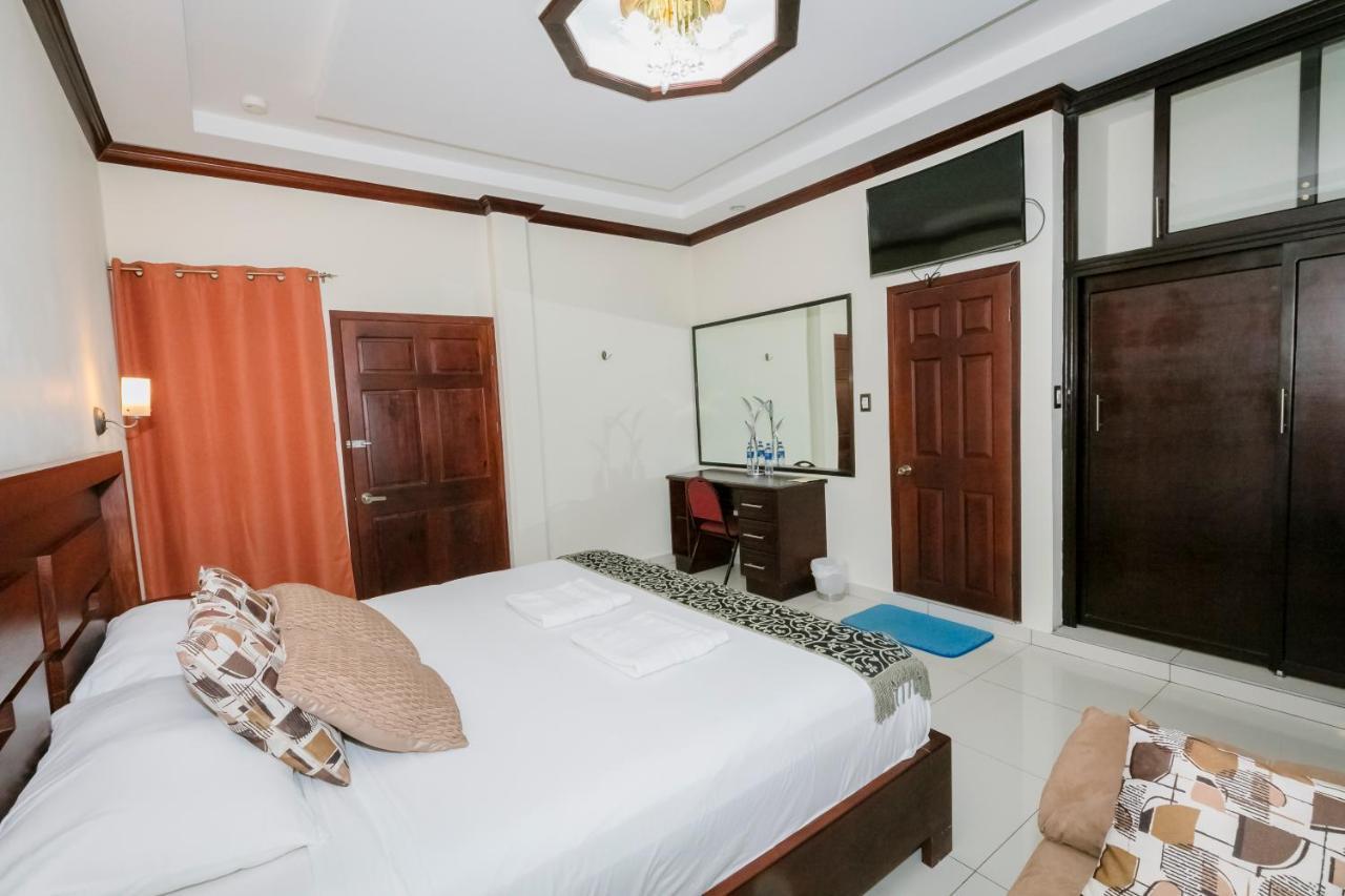 Hotel Mediterraneo Inn Santa Rosa de Lima Eksteriør bilde