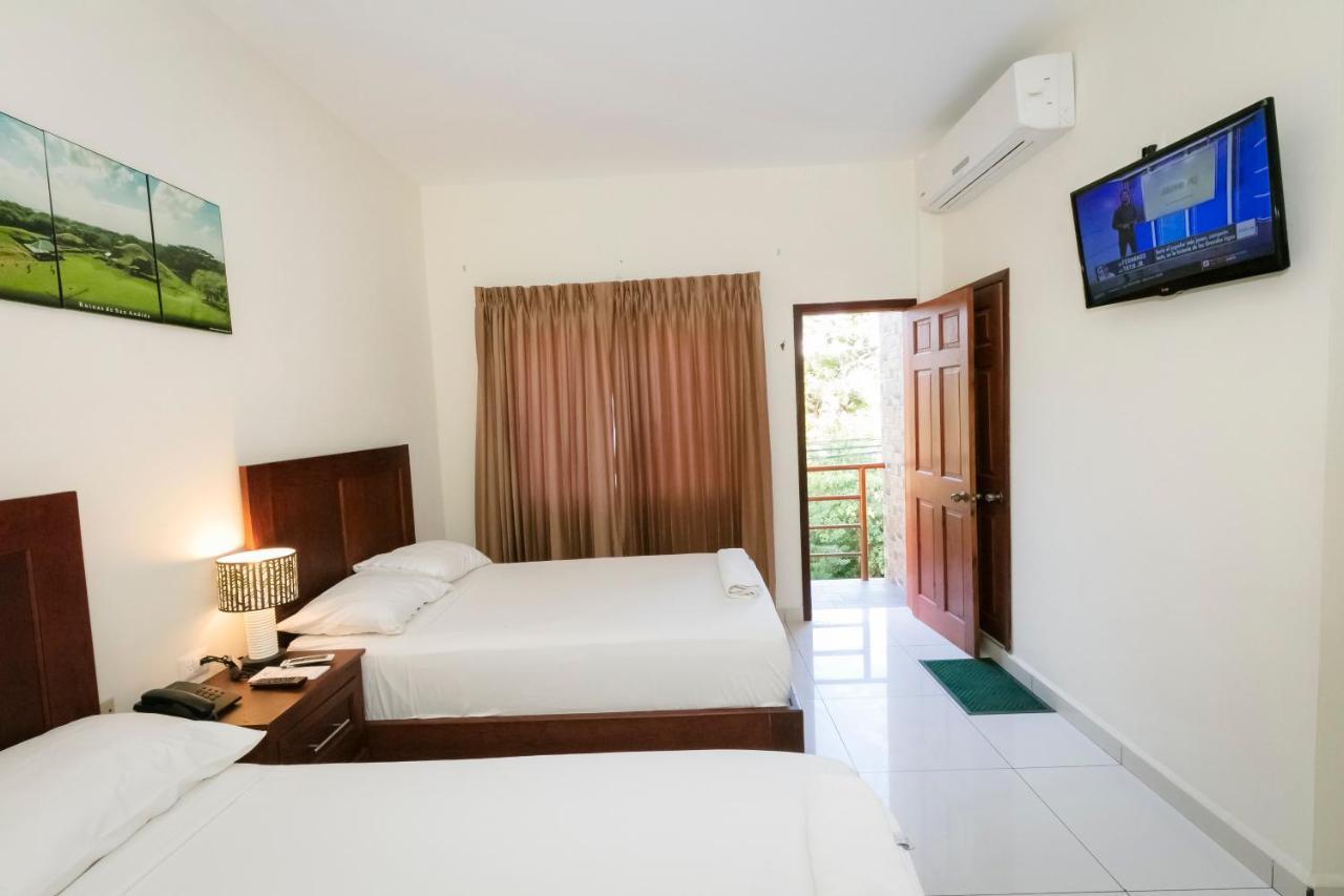 Hotel Mediterraneo Inn Santa Rosa de Lima Eksteriør bilde